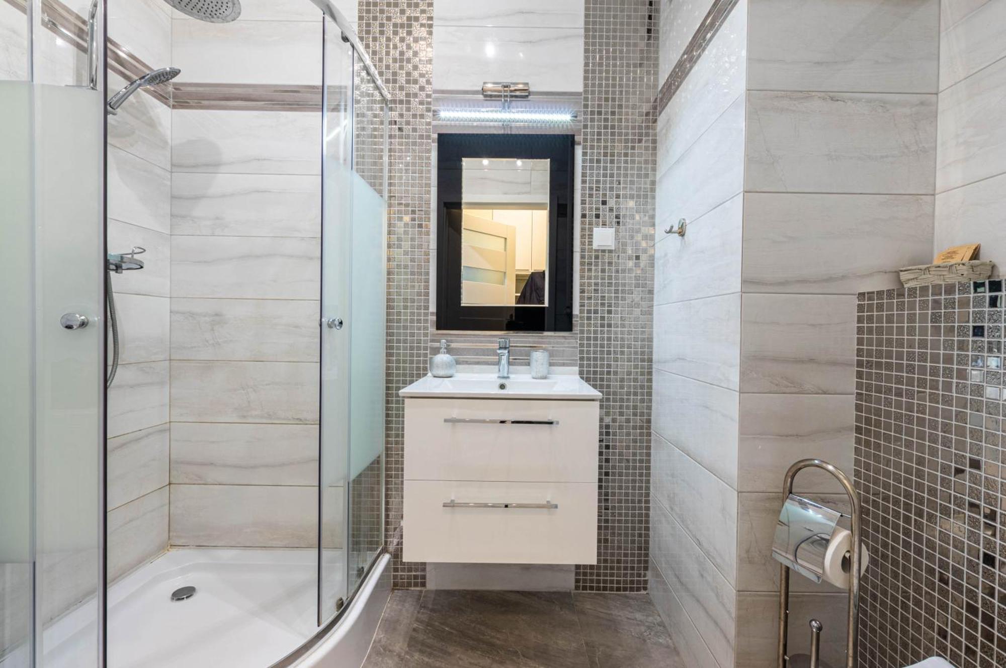 Galeria Rondo Wiatraczna Apartmán *
