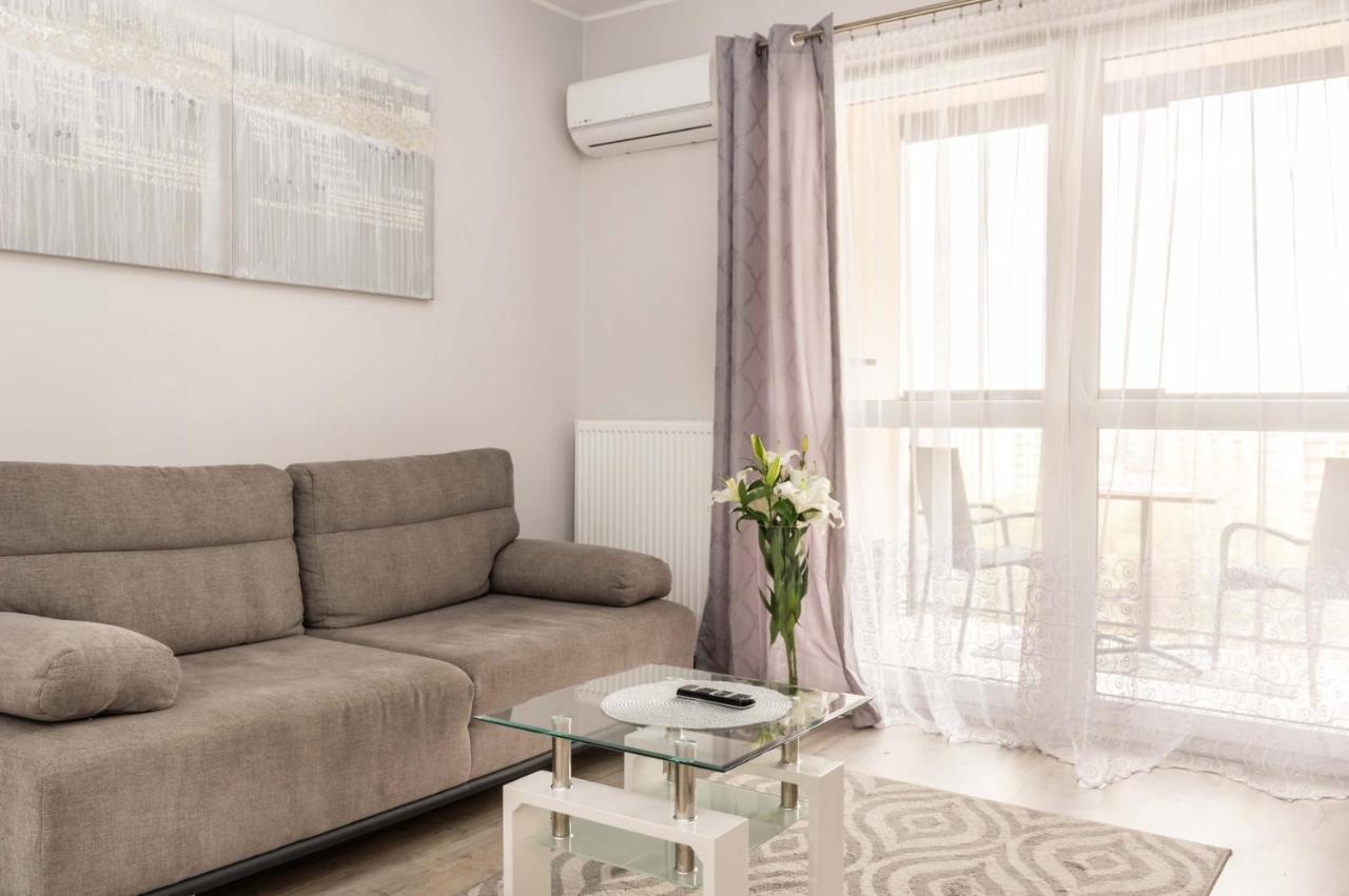 Galeria Rondo Wiatraczna Apartment